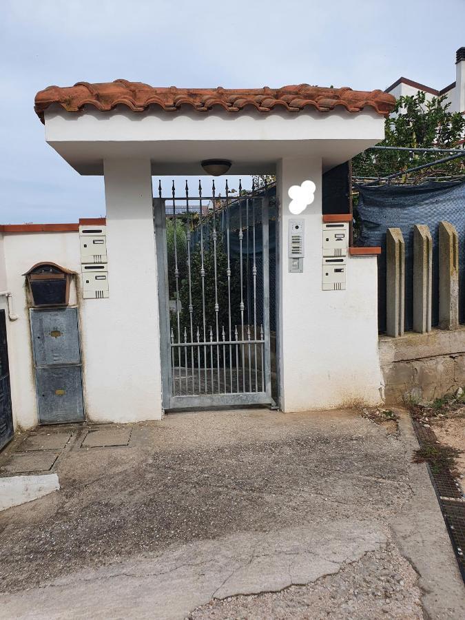 Casa Dell'Ape Maia Termoli Exterior foto